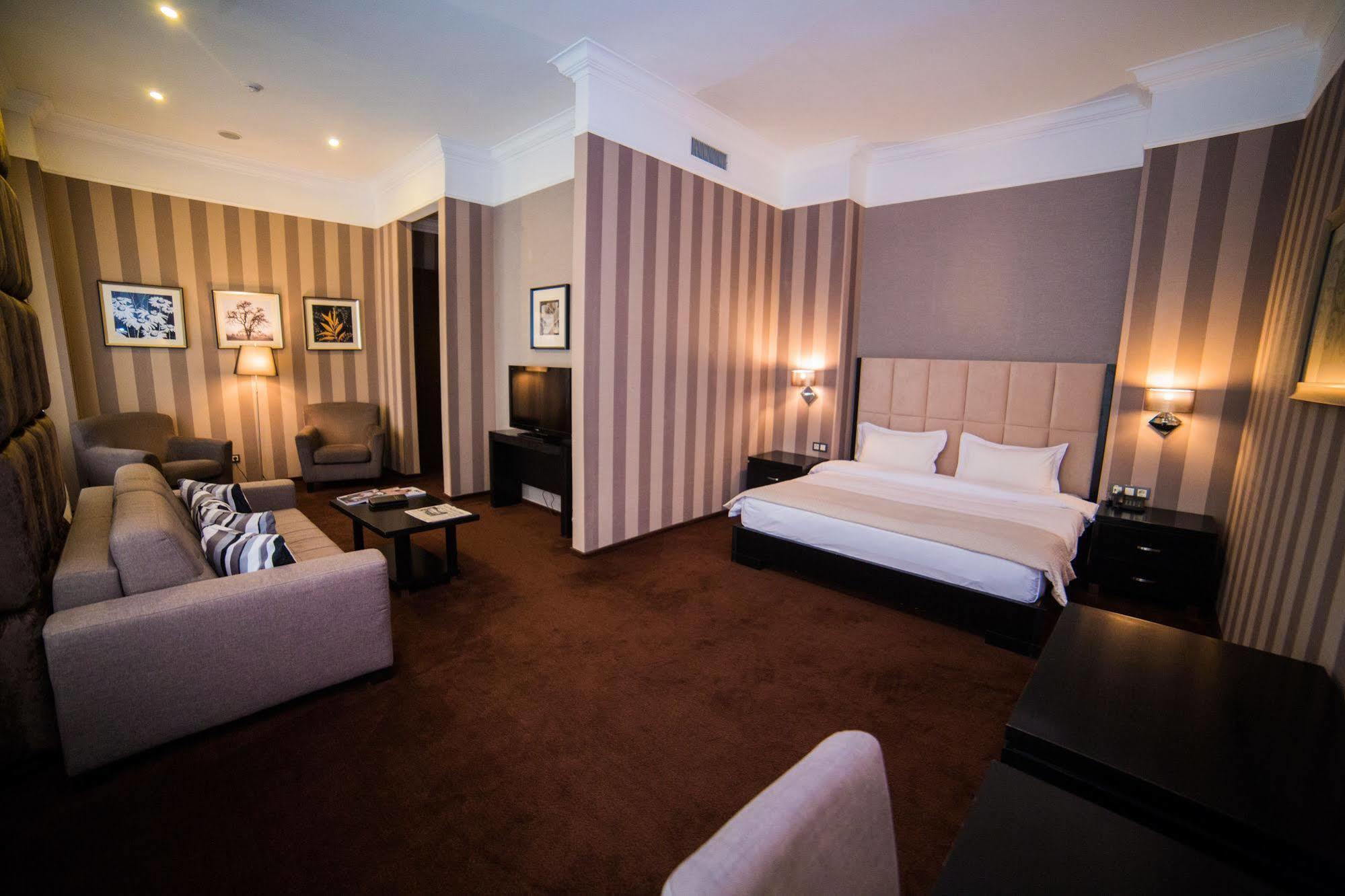 Jelsomino Boutique Hotel Astana Zewnętrze zdjęcie